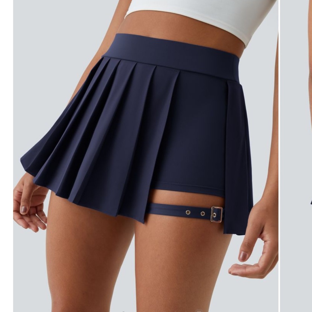 HALARA Navy Pleated Skirt